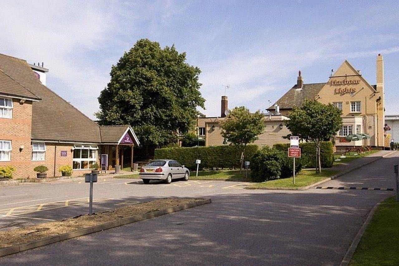 Premier Inn Portsmouth North Harbour Ngoại thất bức ảnh